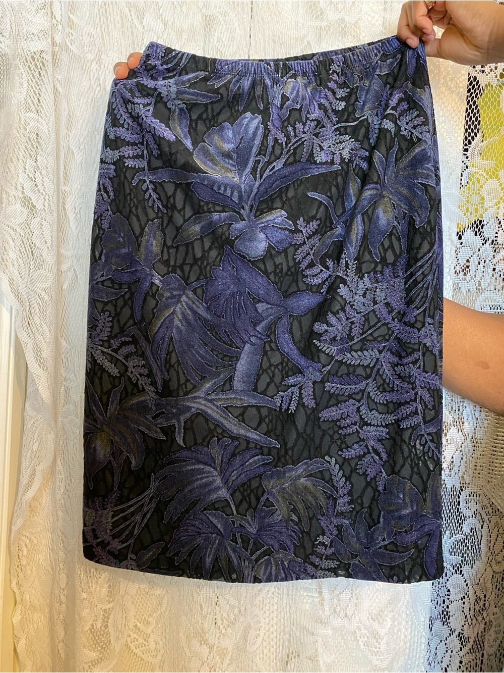 Purple Floral Velvet Pencil Skirt